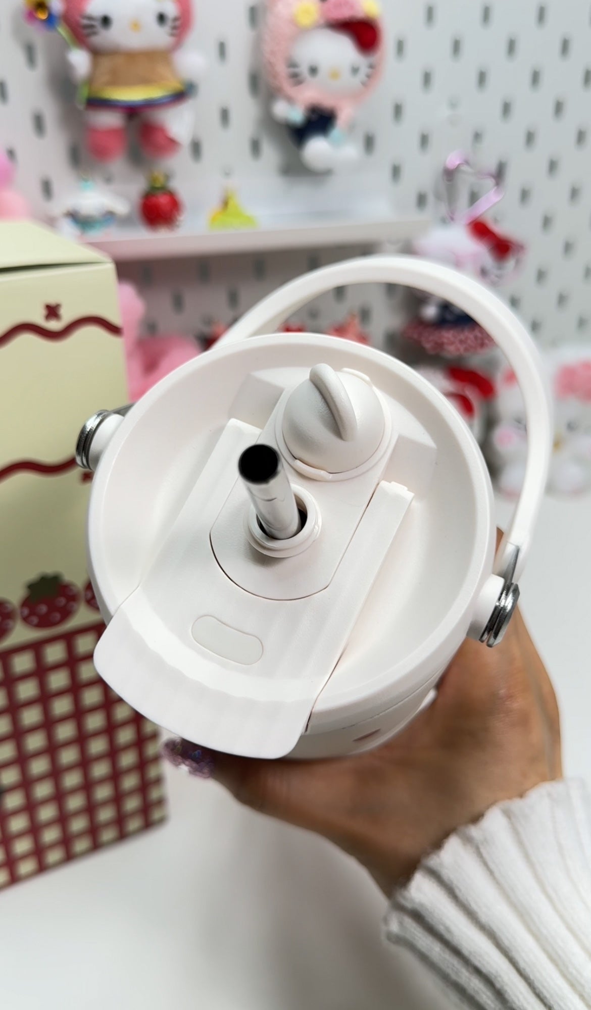 In-Car Insulated Cup 900 ml Tumbler with Handle , Stainless Steel Insulated Cup with Lid Gym Water Bottle Cupholder Friendly Women Travel Mug