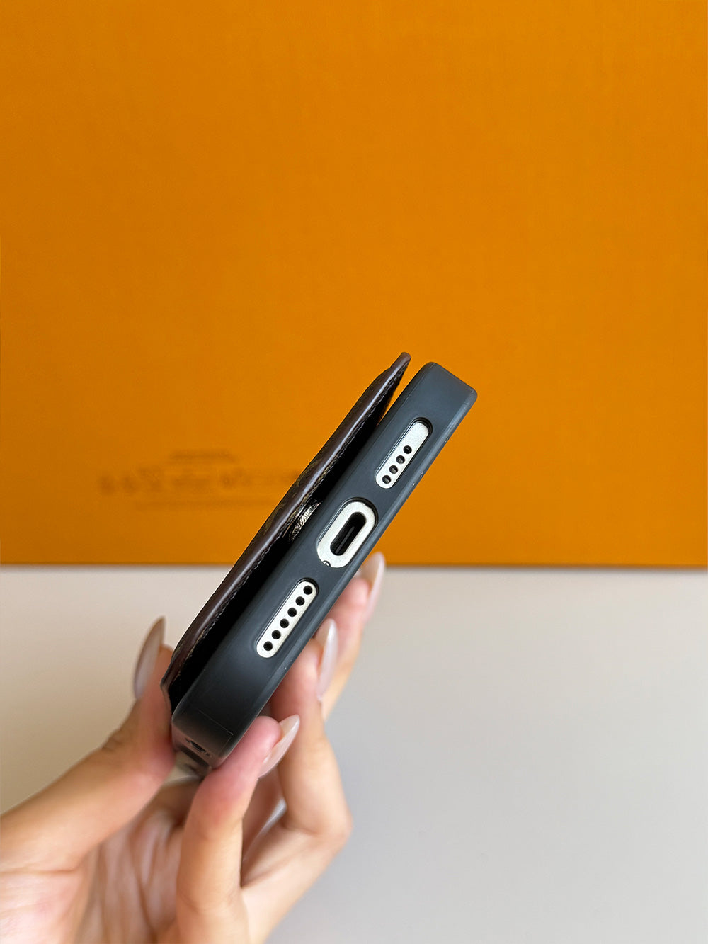 L series Phone case 1055 | with card holder (subject to the video)