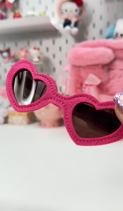 Hello Kitty Beach Surfing Bluetooth Speaker Gift Box