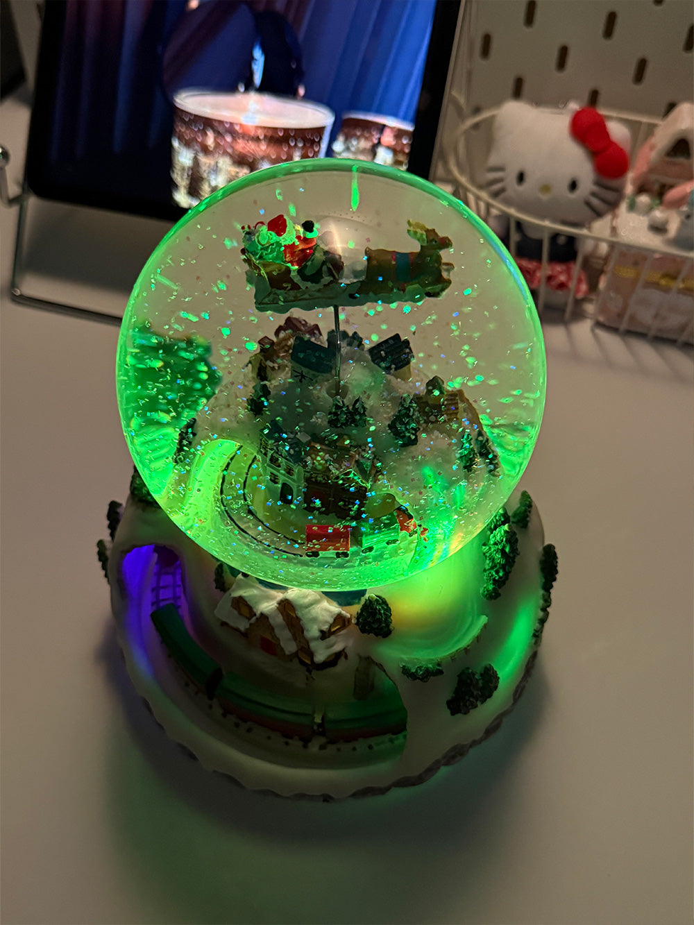 Snowflake crystal ball | Music box | Bluetooth speaker