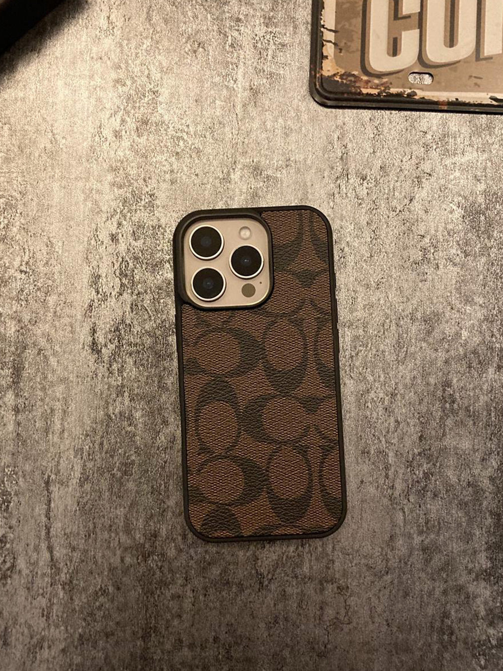 iPhone  case 2010 |Leather, luxury and high-end