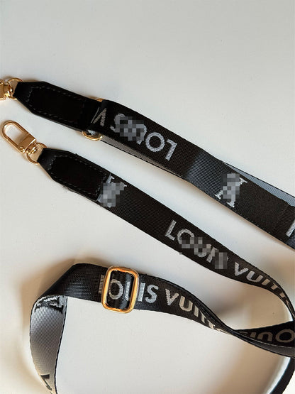 Black iPhone Case 2001 | Accordion card holder (subject to the video)