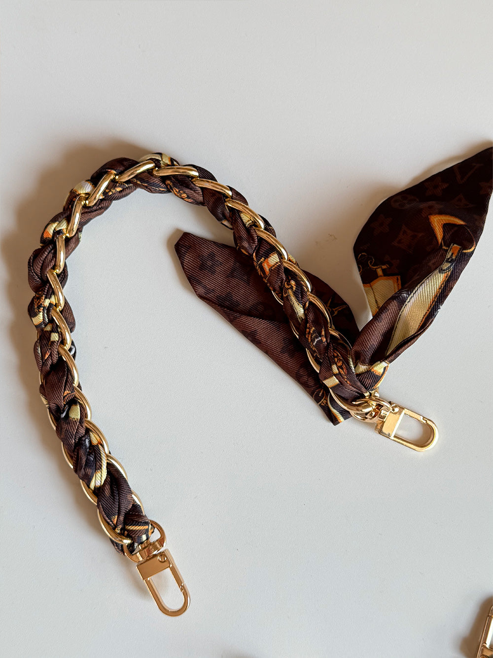 Brown iPhone case 2002 | Accordion card holder (subject to the video)