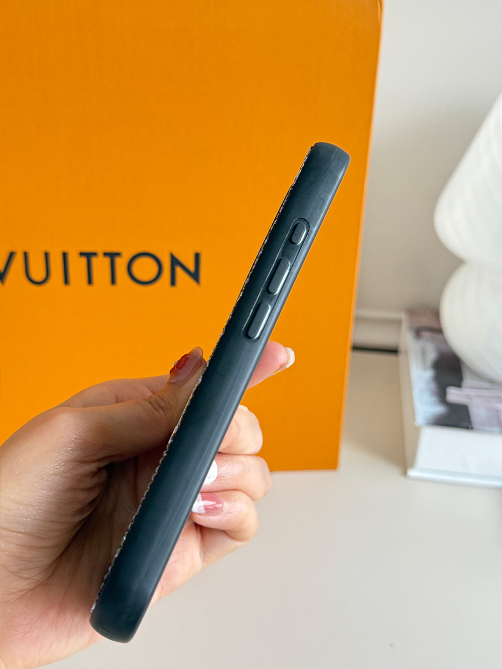 L series Phone case 1023 | without card holder (subject to the video)