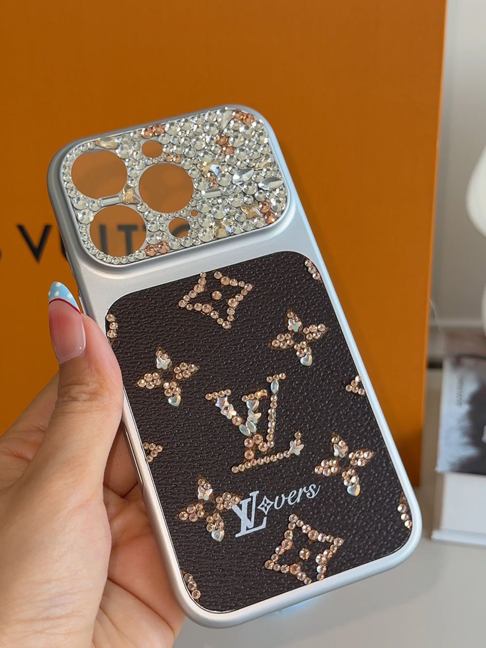 L series Phone case 1025 | without card holder (subject to the video)