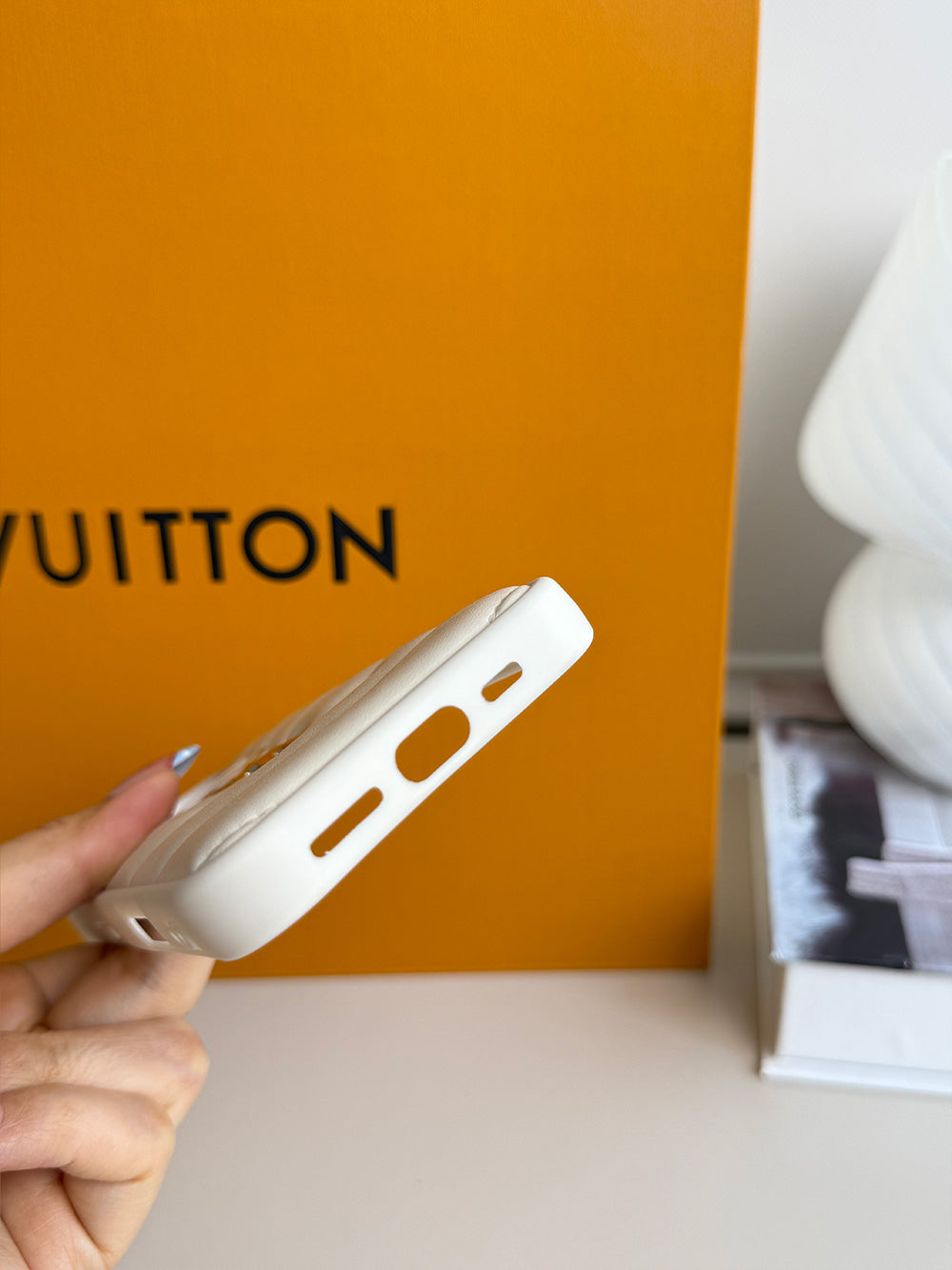 Y series Phone case 1029 | white/black/pink (subject to the video)