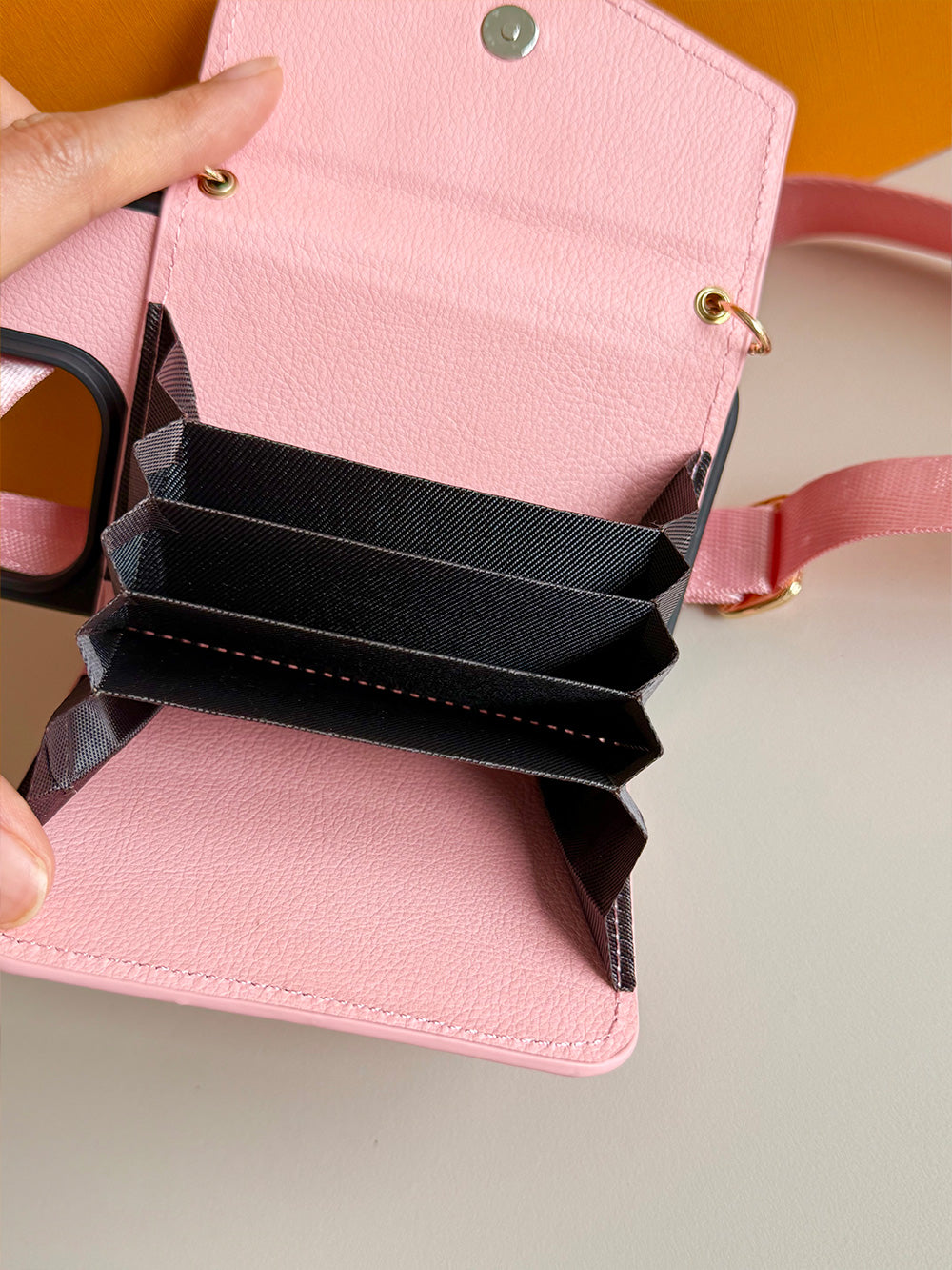 L series Phone case 1030 |  with card holder (subject to the video)