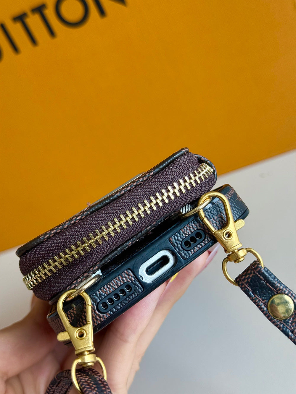 C series Phone case 1034 | with card holder (subject to the video)