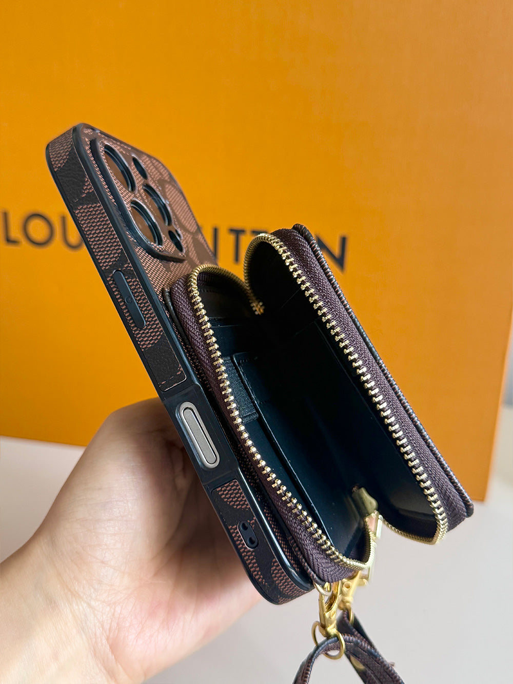 C series Phone case 1034 | with card holder (subject to the video)