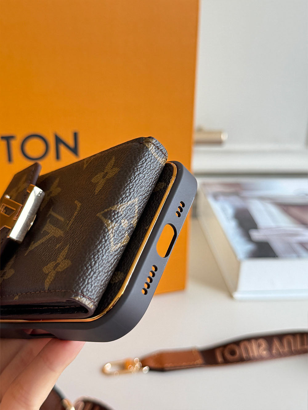 L series Phone case 1040| with card holder (subject to the video)