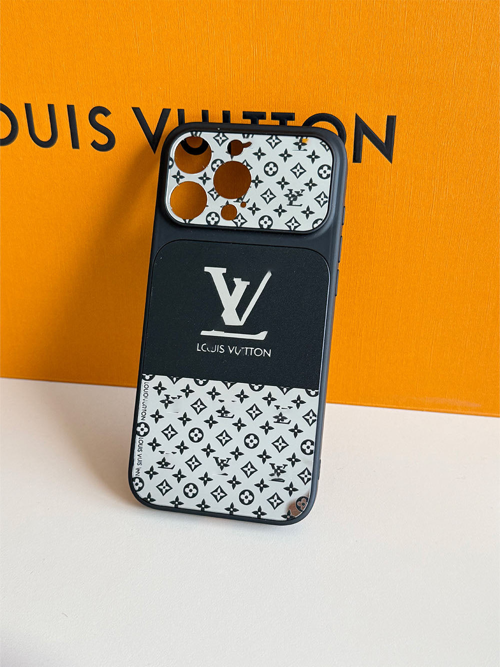 L series Phone case 2048 | Instantly Enlarges the Window (subject to the video)