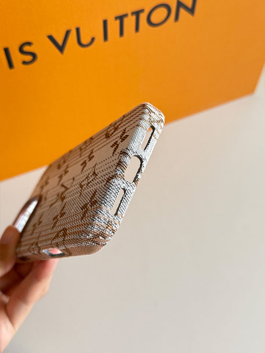 L series Phone case 2051 |  (subject to the video)