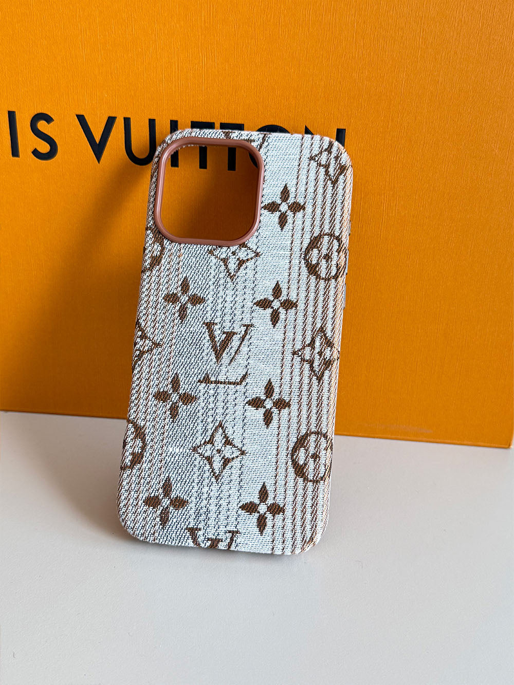 L series Phone case 2051 |  (subject to the video)