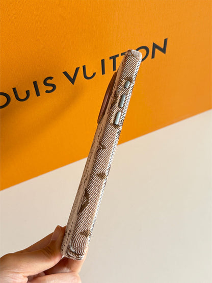 L series Phone case 2051 |  (subject to the video)