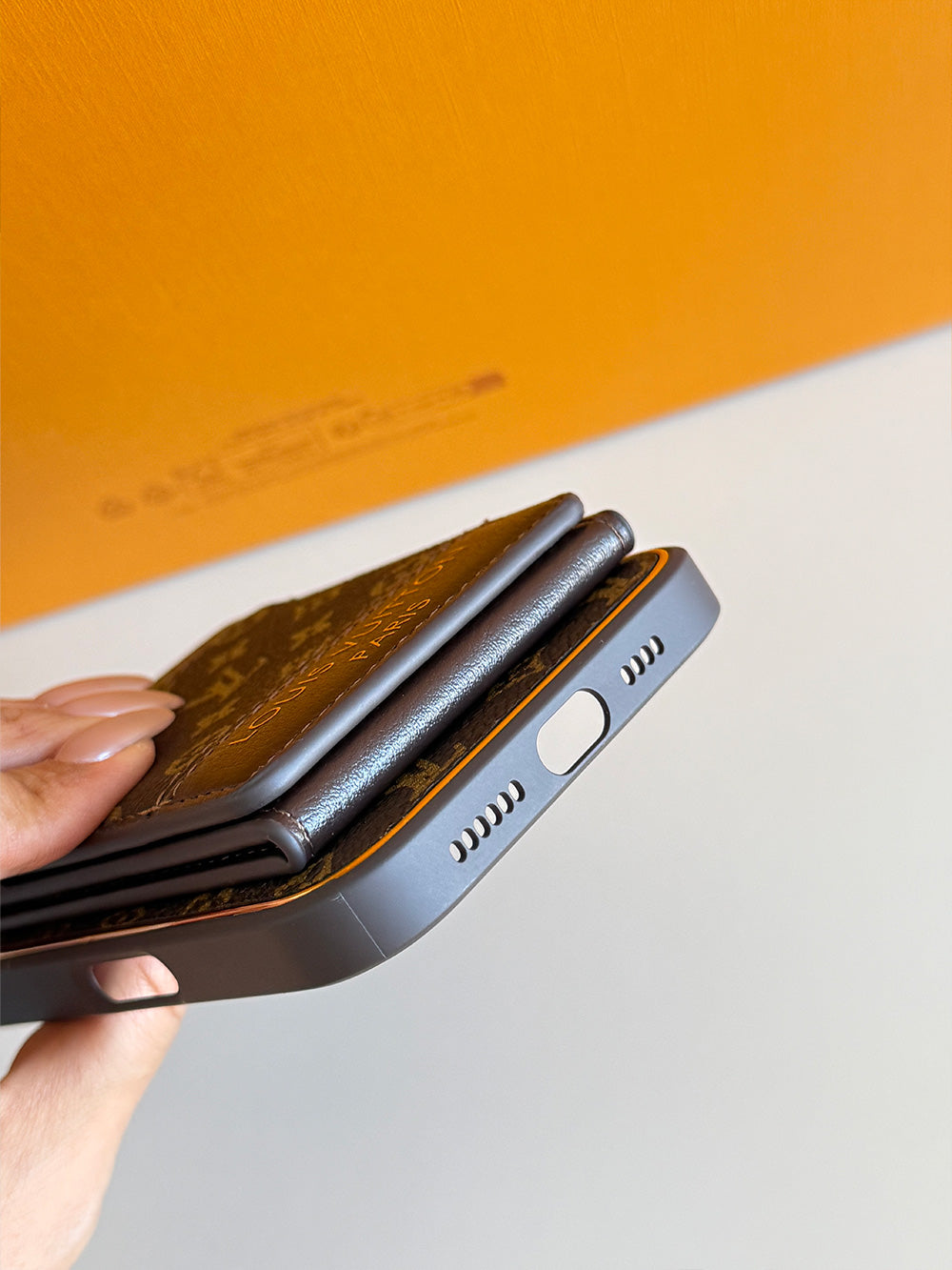 L series Phone case 1059 | with card holder (subject to the video)