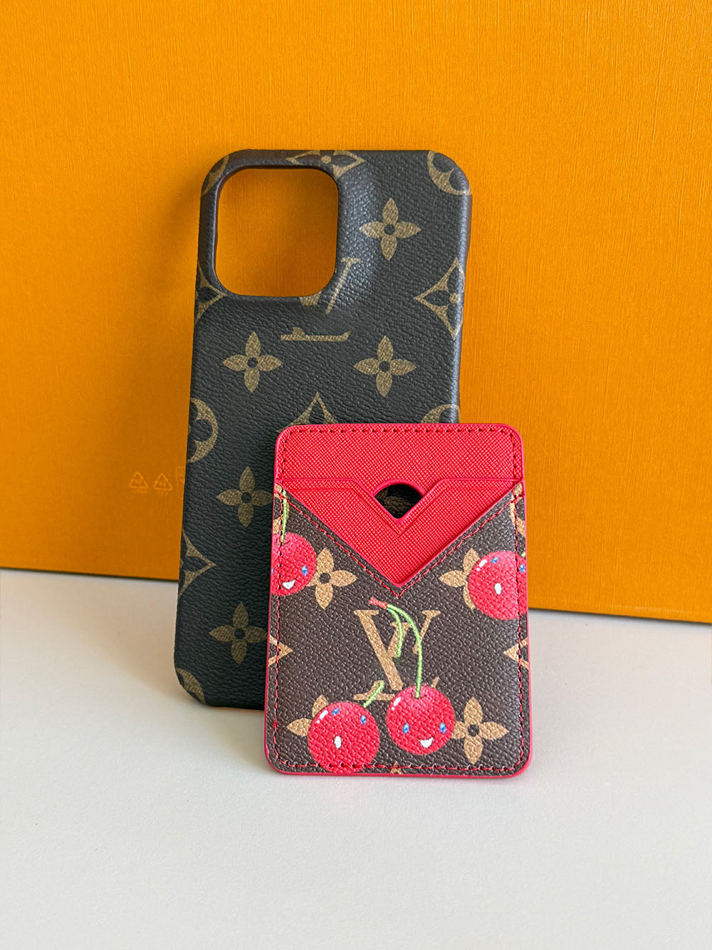L series Phone case 1061 | with card holder (subject to the video)