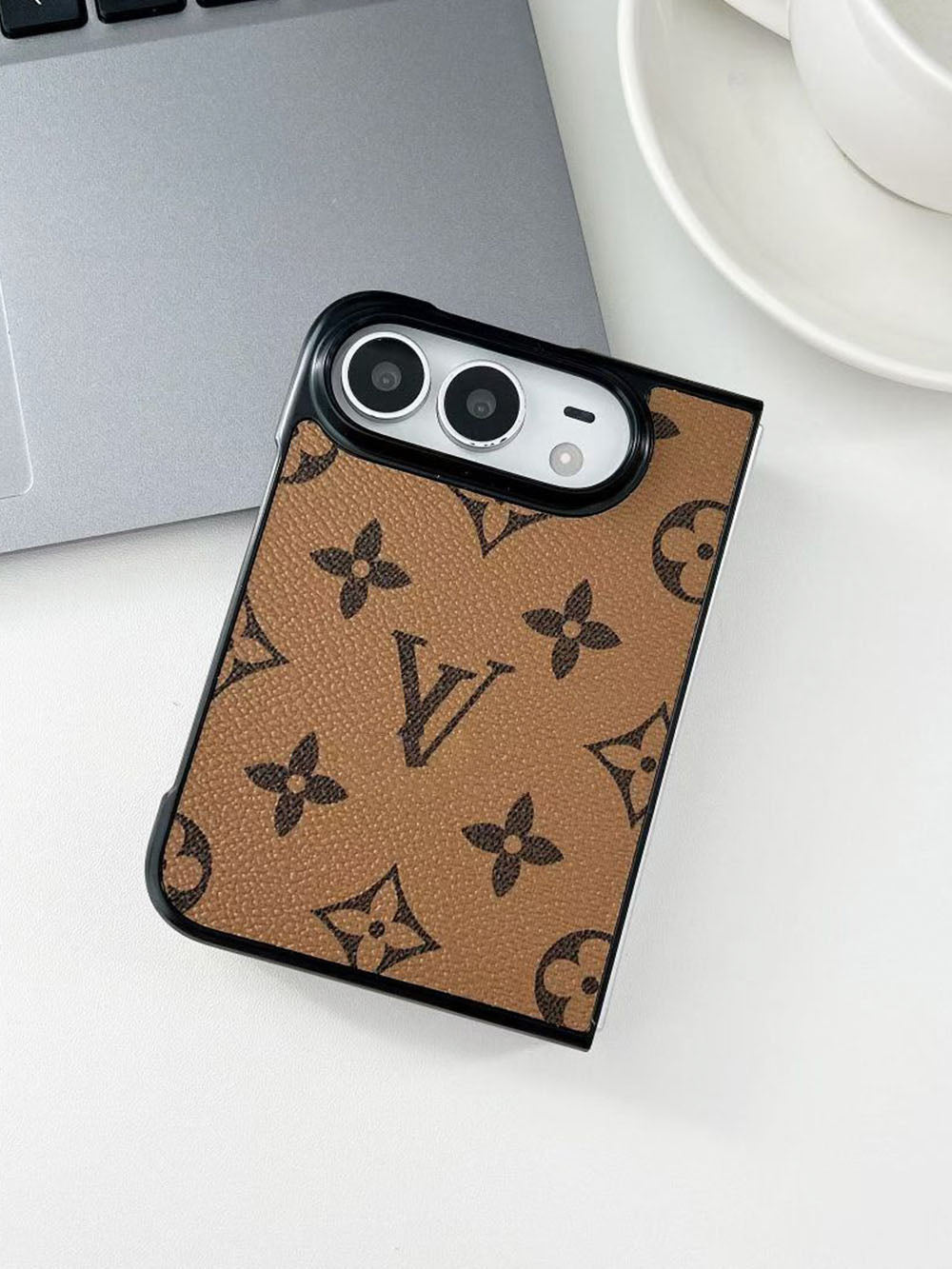 L series Phone case 2083 | Duo (subject to the video)