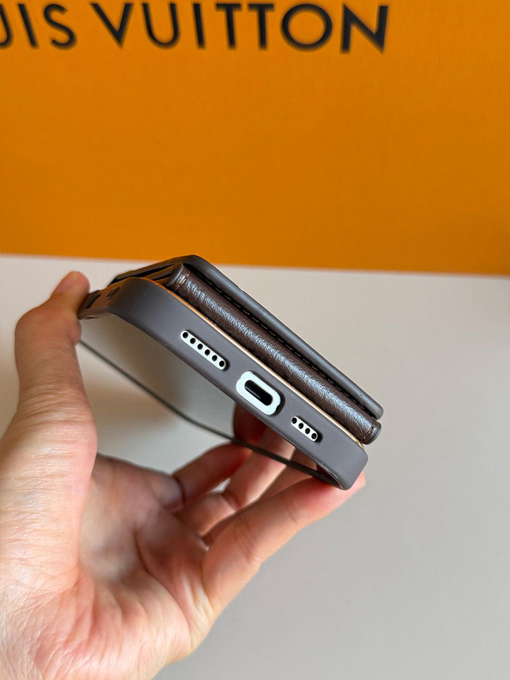 L series Phone case 1059-2 | with card holder (subject to the video)