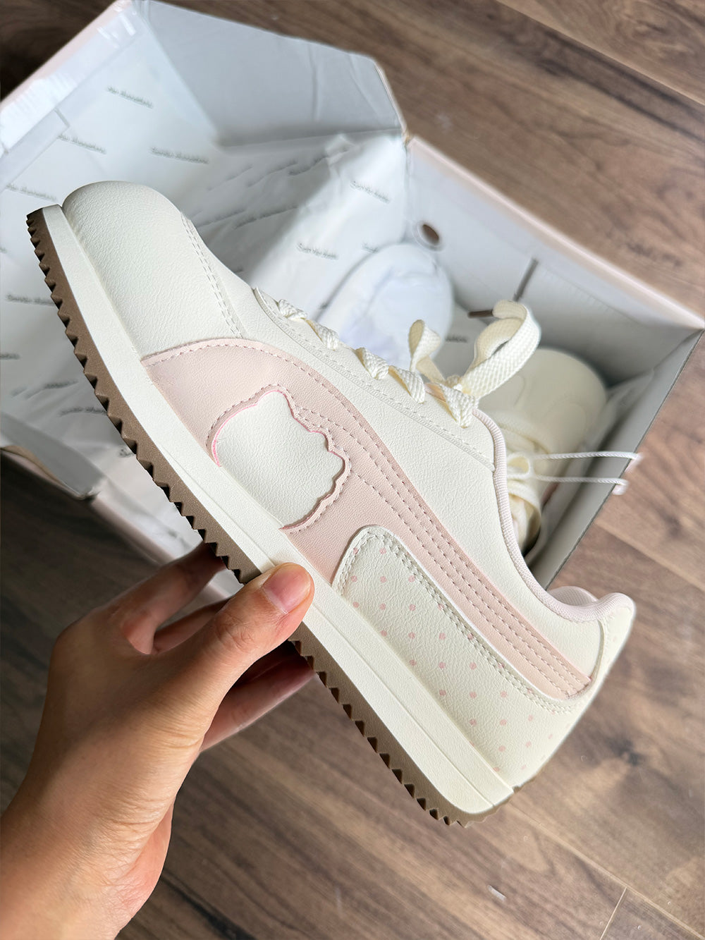 Hello Kitty Girls' Casual Shoes, New Autumn 2026 Fashionable , Girls' sneakers